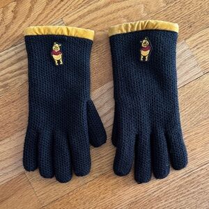 Disney Store Black and Yellow Mittens Winnie and Pooh Design